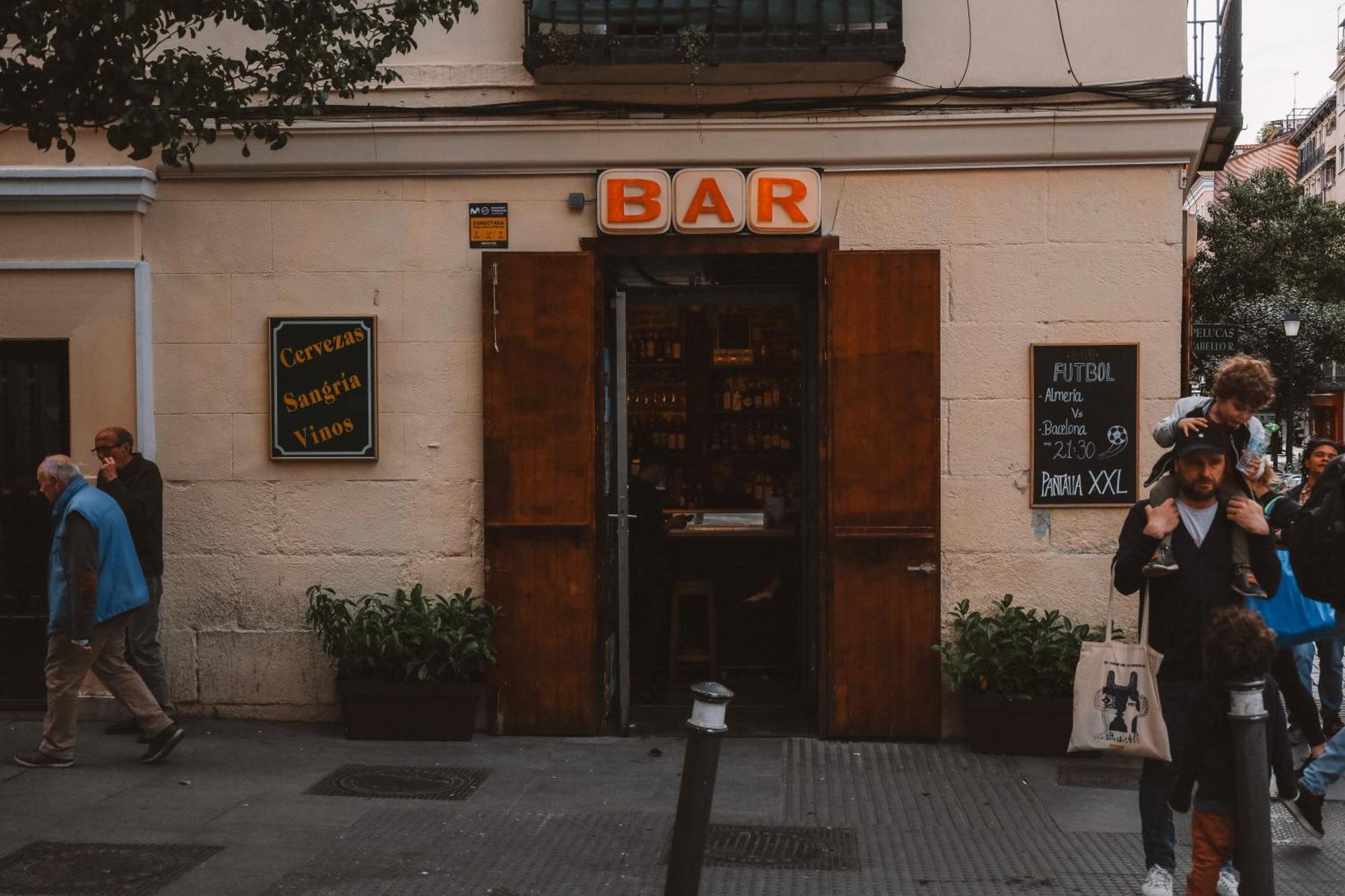 The Loft House Madrid Hostel Екстериор снимка