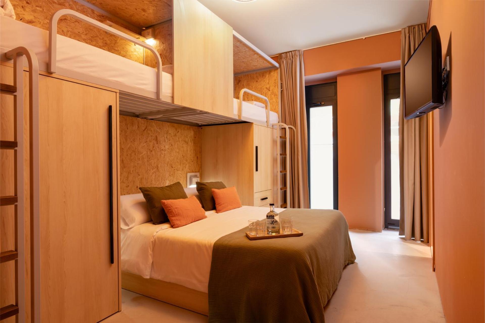 The Loft House Madrid Hostel Екстериор снимка