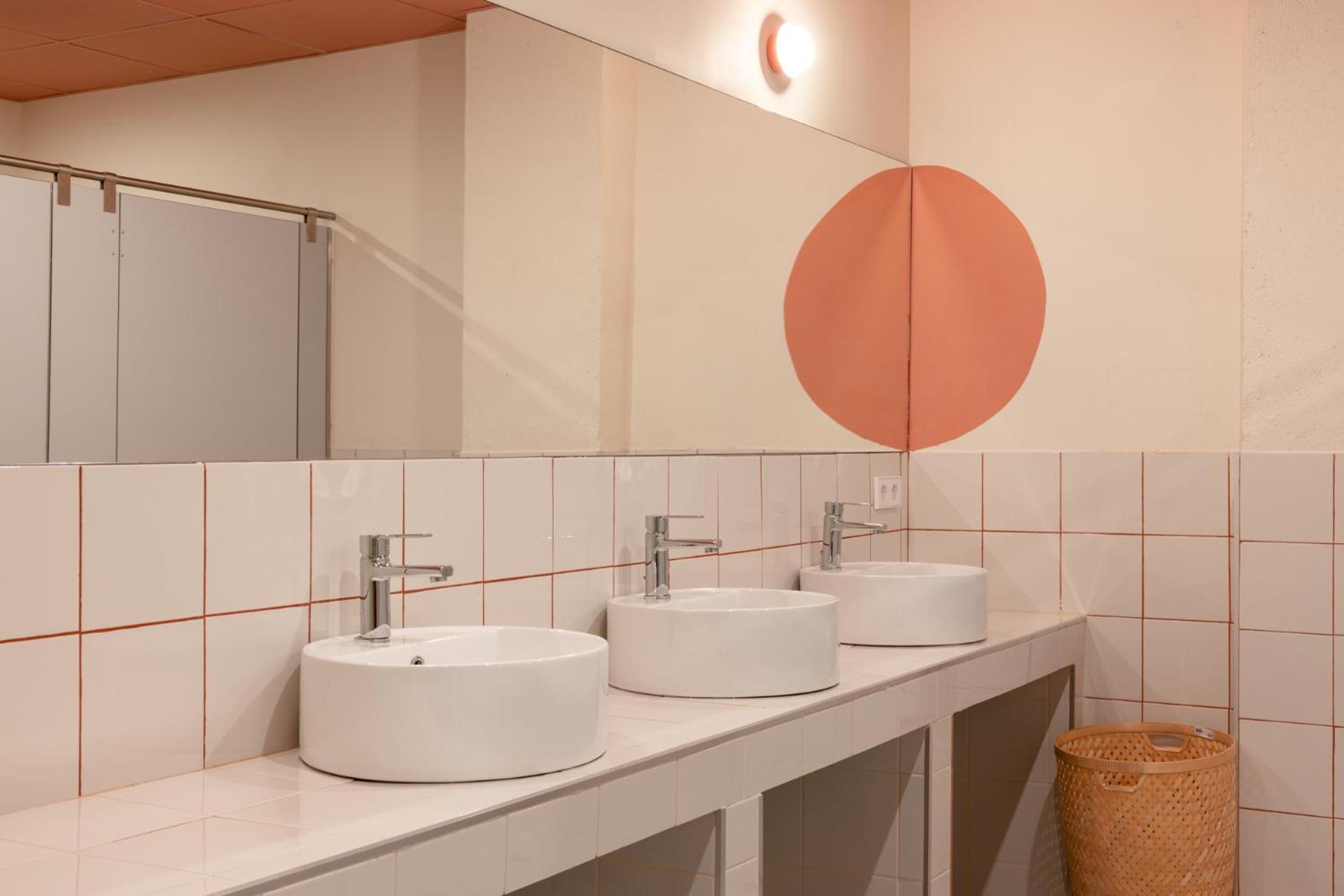 The Loft House Madrid Hostel Екстериор снимка