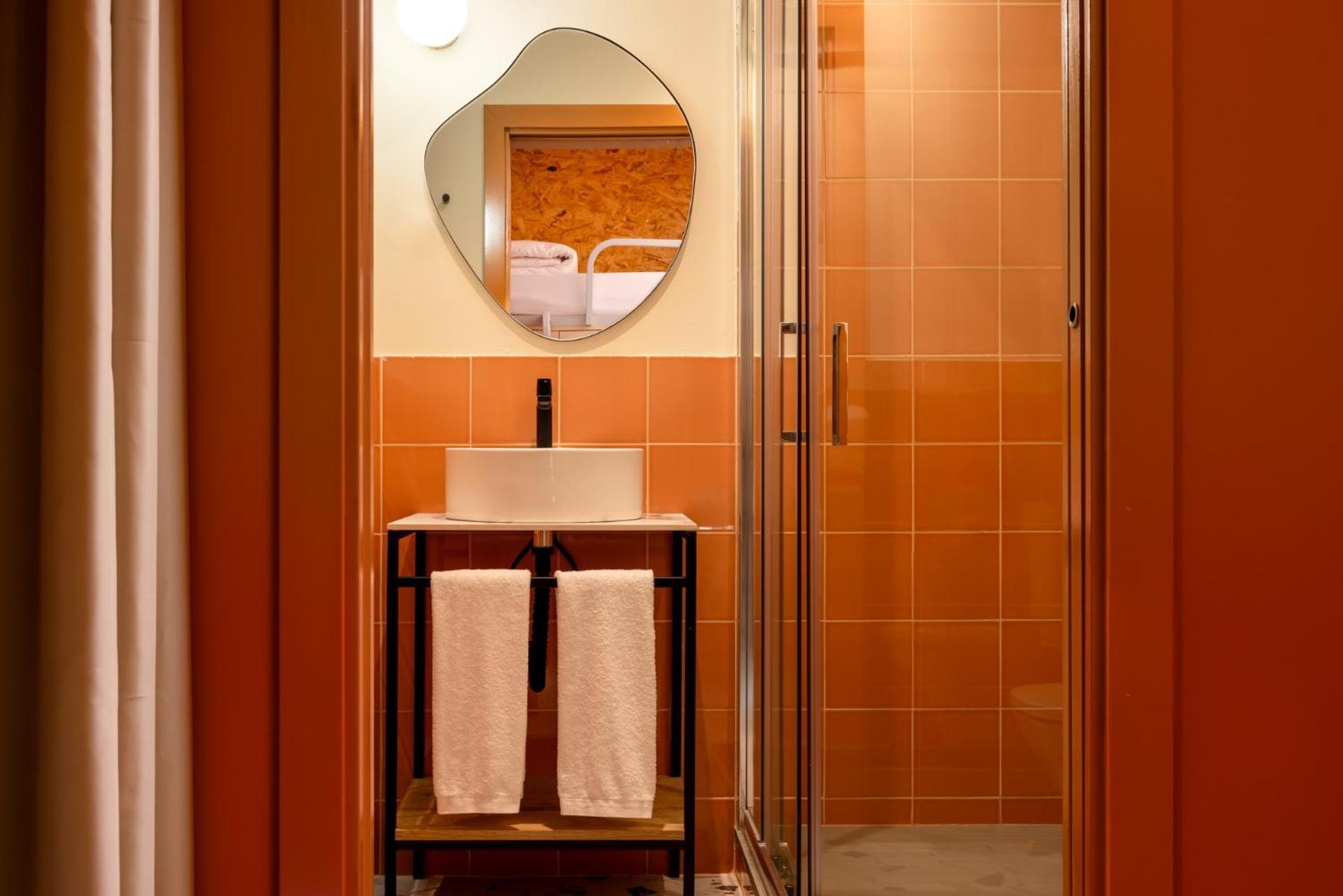 The Loft House Madrid Hostel Екстериор снимка